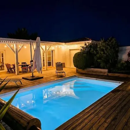 Vacation For 9 People Swimming Pool Soulac Beaches *