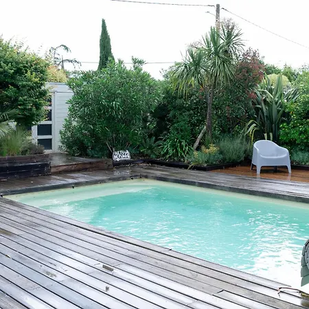Piscine 9 Pers - 10 Min Soulac * Talais